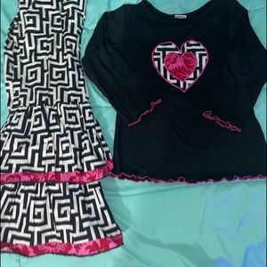 Ann Loren size 9/10 shirtpant set Valentines’s Day